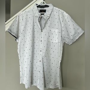 Men’s Lee XXL short sleeve button down shirt with BBQ print! Perfect for summer.